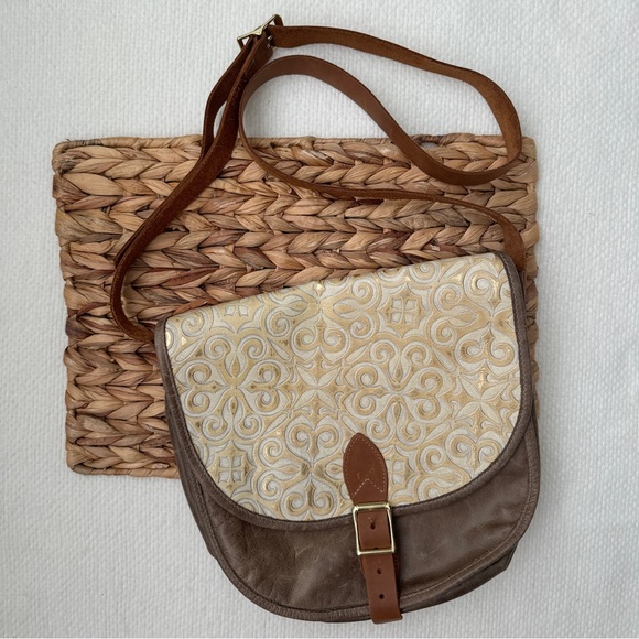 Tooled Western Leather Crossbody Bag